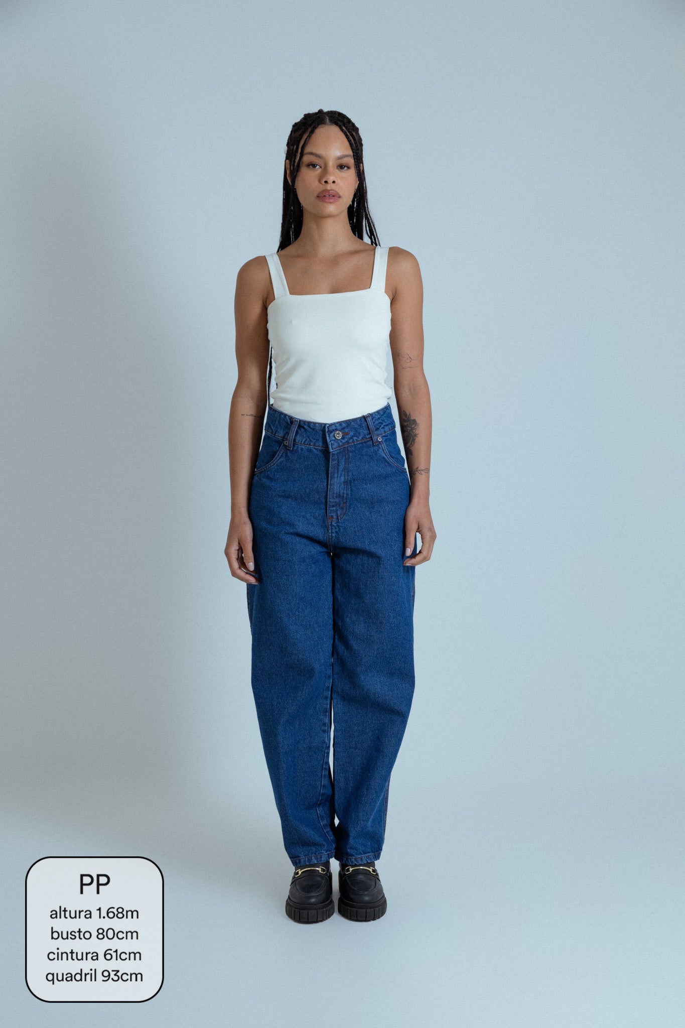 calça jeans ajustável mom denim blue