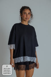 camisetão oversized com renda