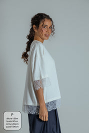 camisetão oversized com renda
