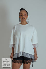 camisetão oversized com renda