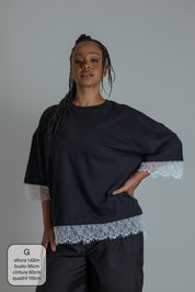 camisetão oversized com renda