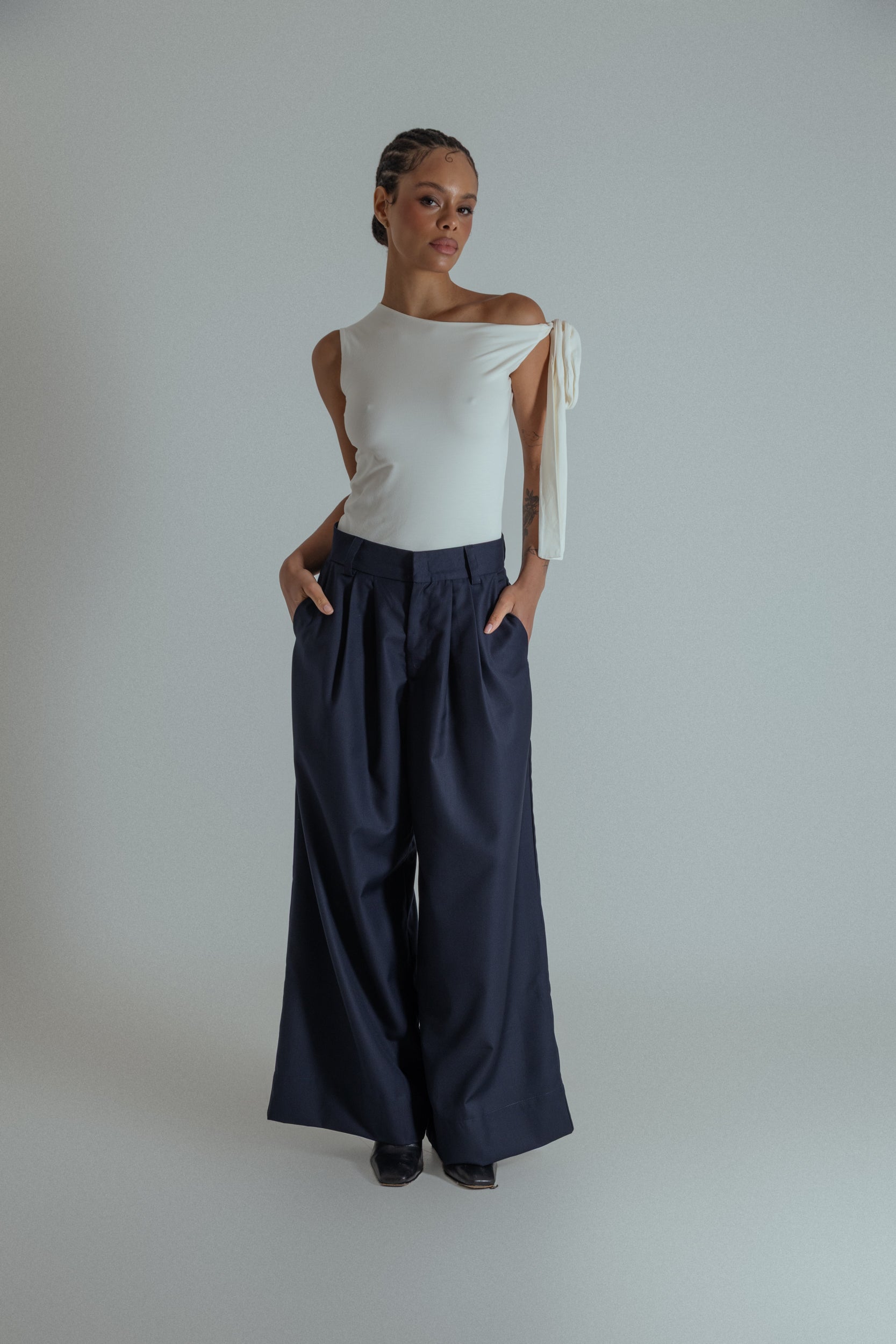 calça alfaiataria ajustável chefa