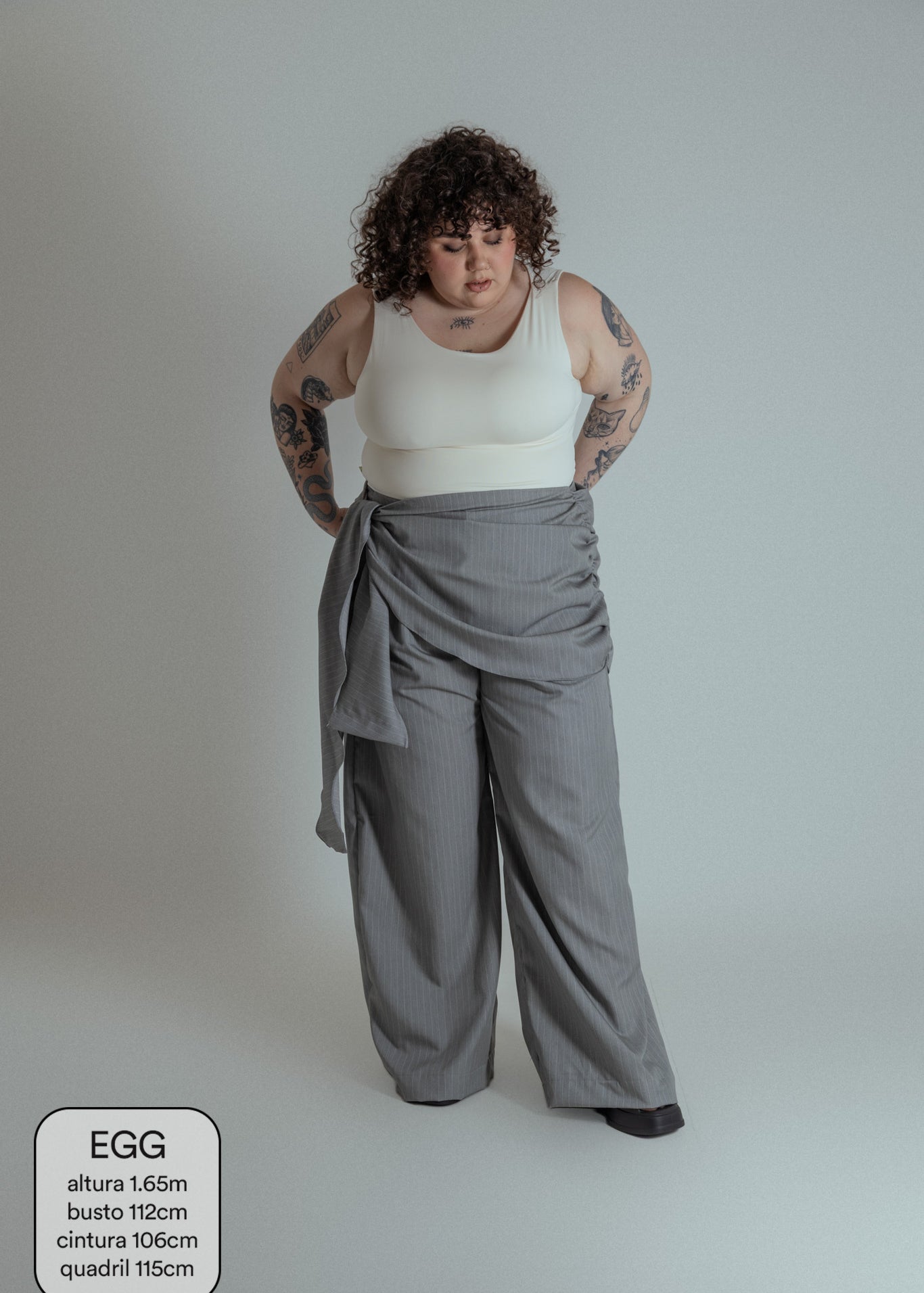 calça drama | calça de alfaiataria com amarração sobreposta