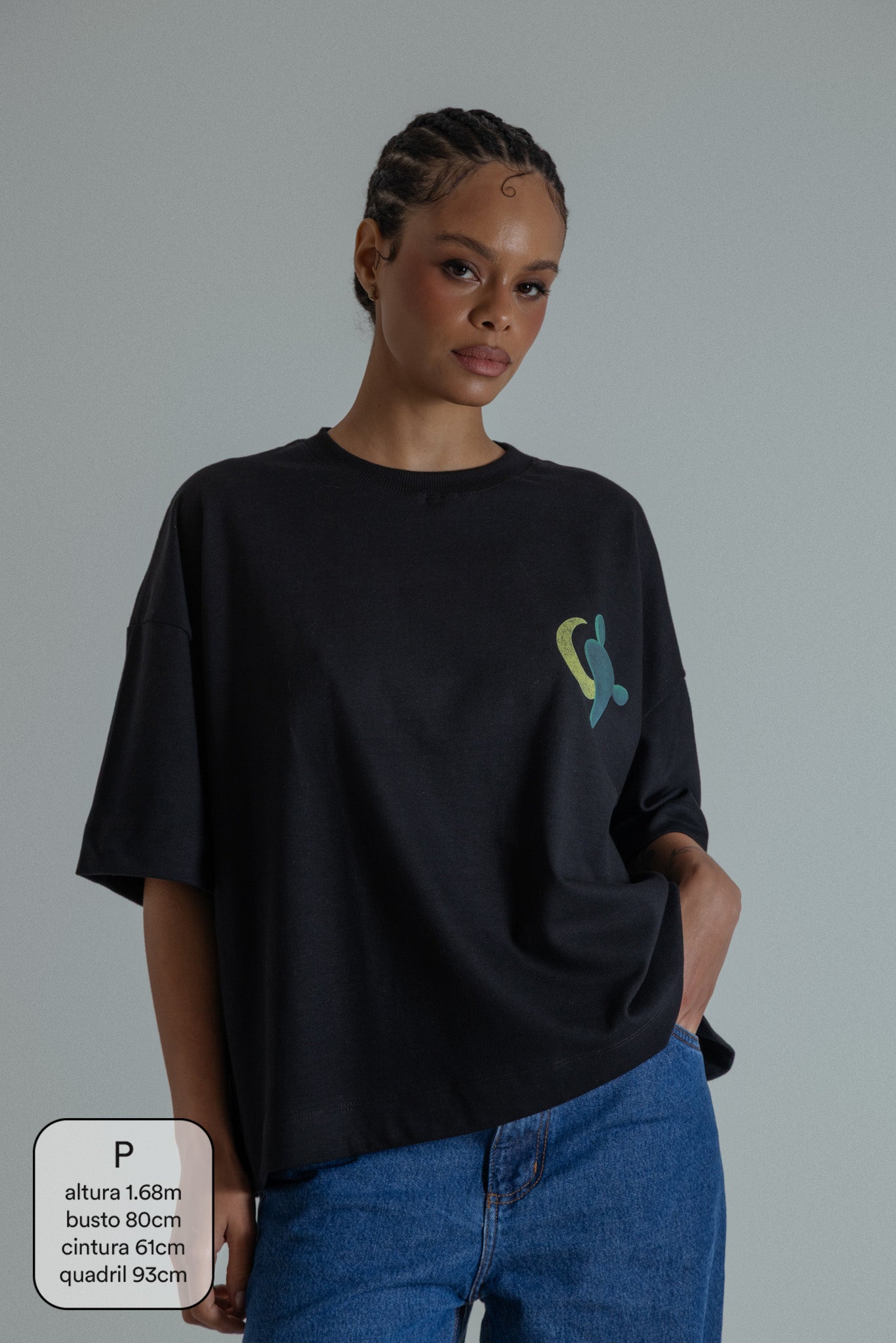 camisetão lua collab tarsila do amaral