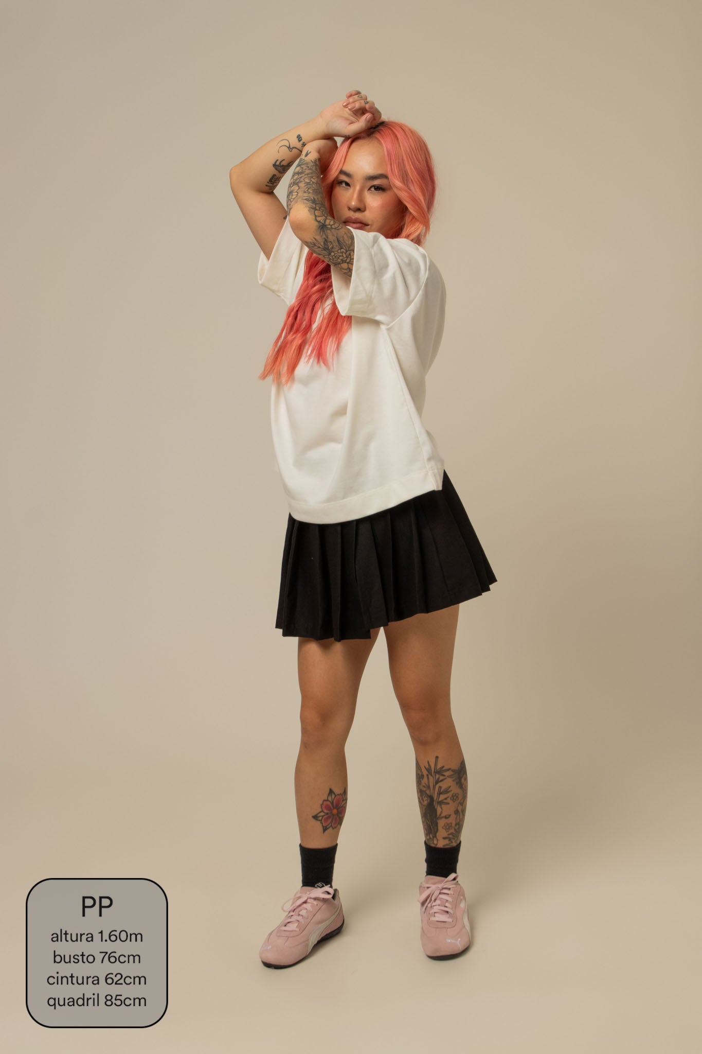 mini saia shorts plissada chefa