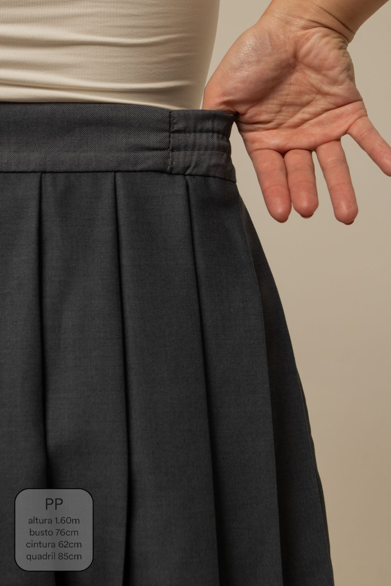 mini saia shorts plissada chefa