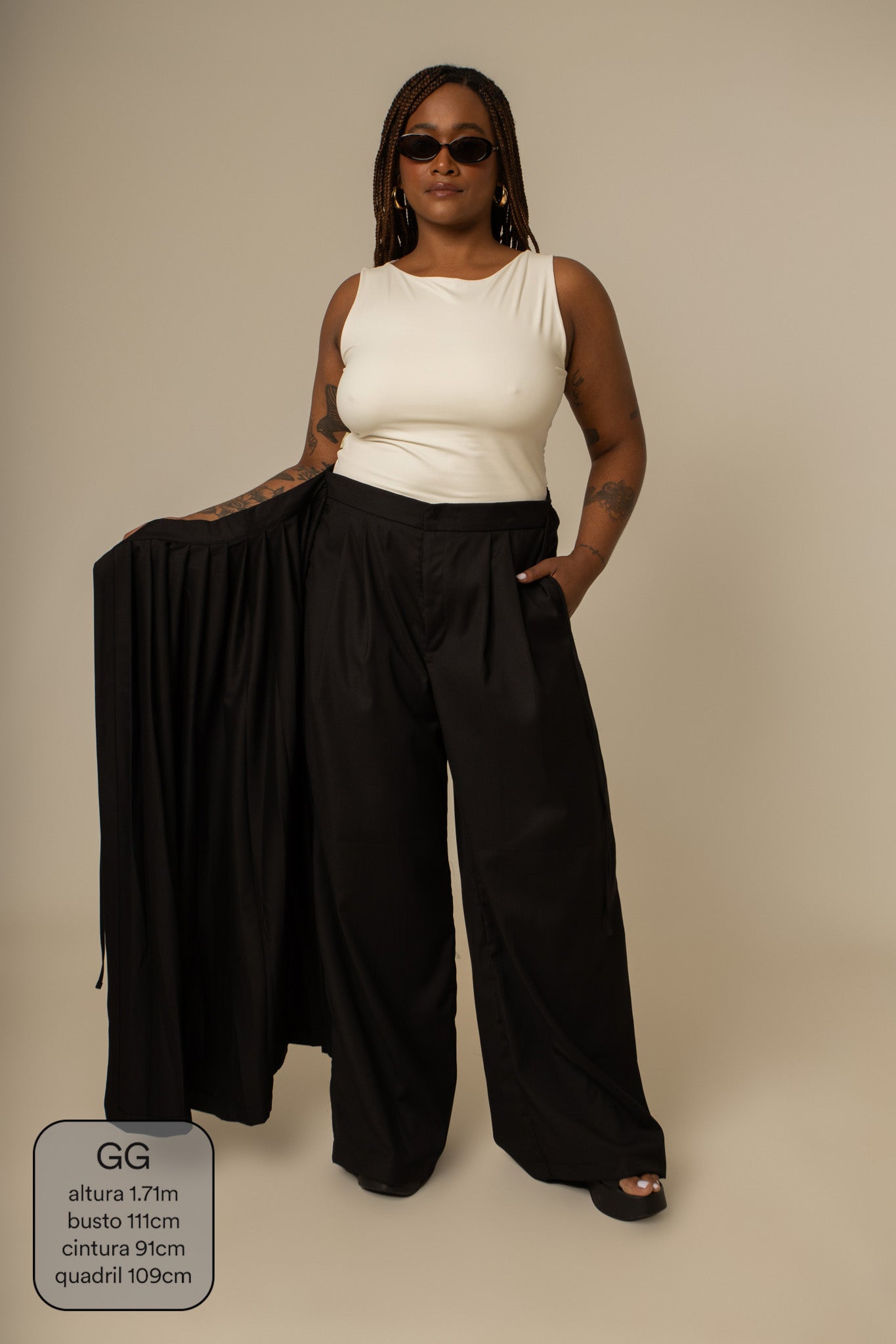 calça saia plissada collab frida & lela