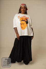 camisetão latina collab frida & lela