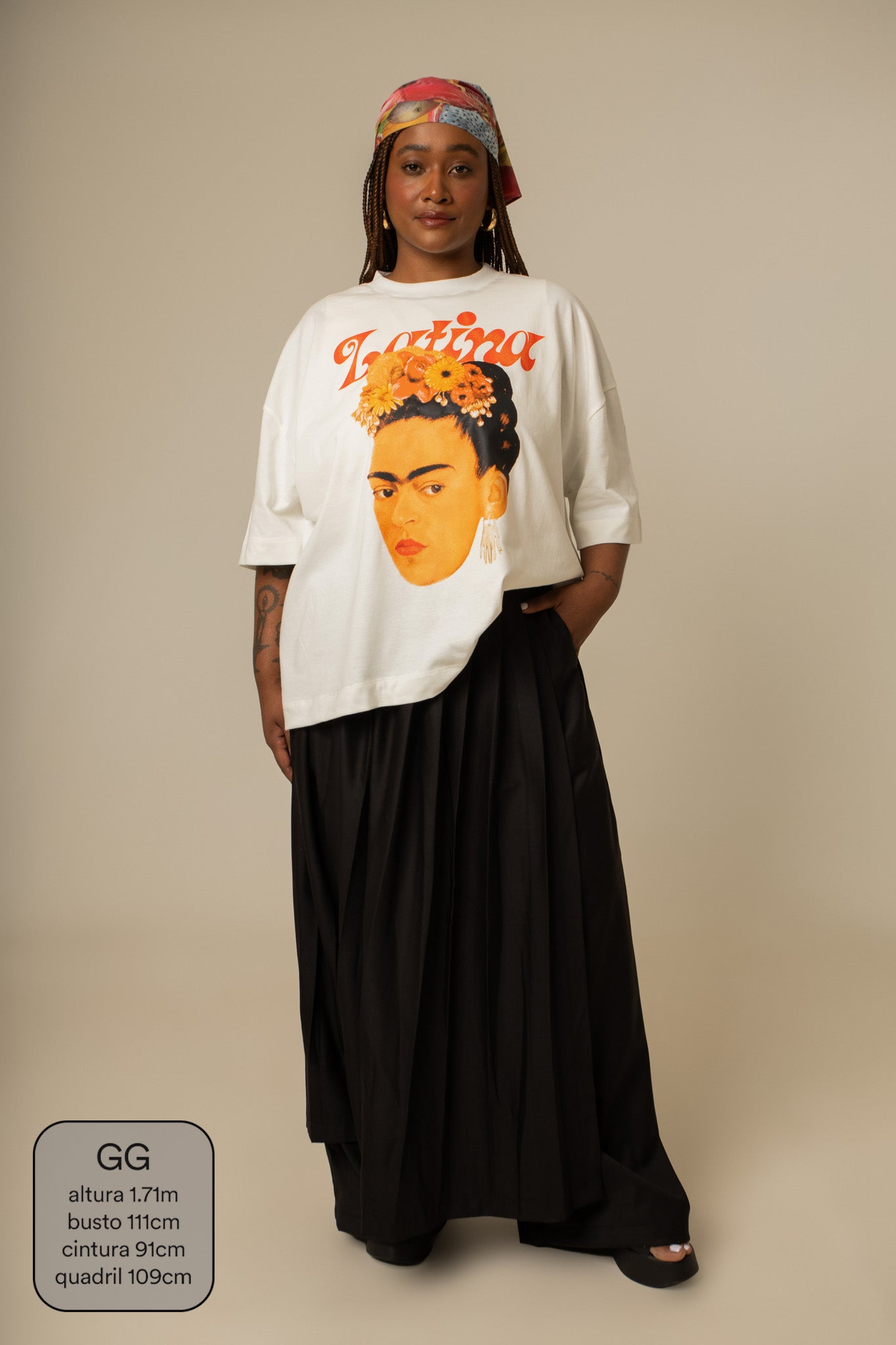 camisetão latina collab frida & lela