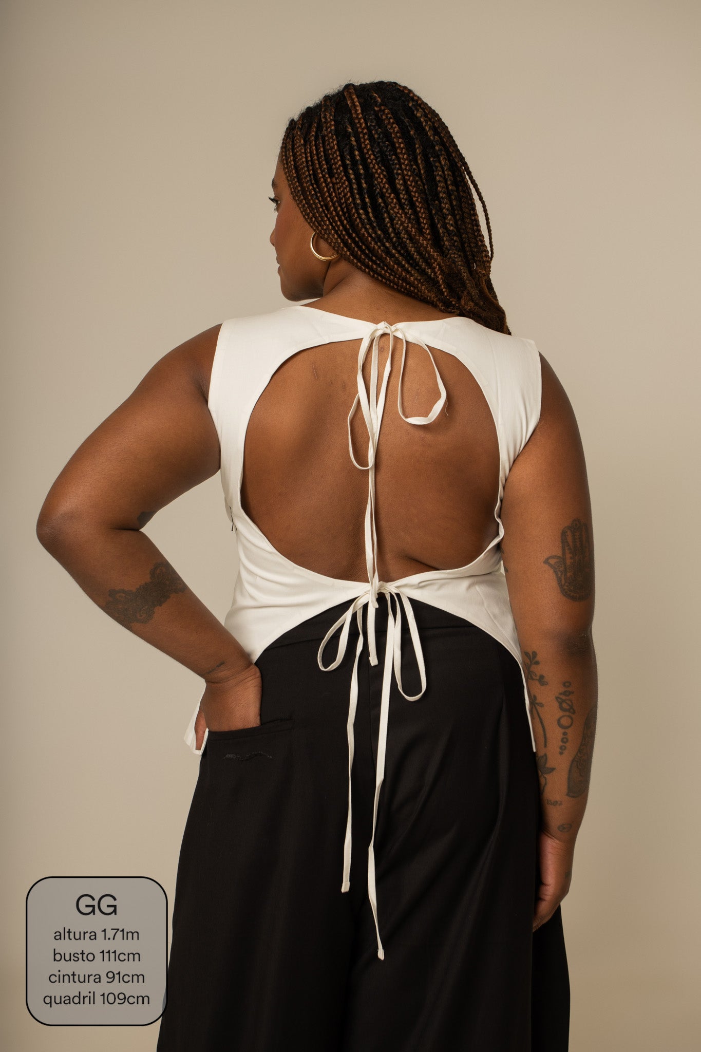 blusa costas abertas collab frida & lela