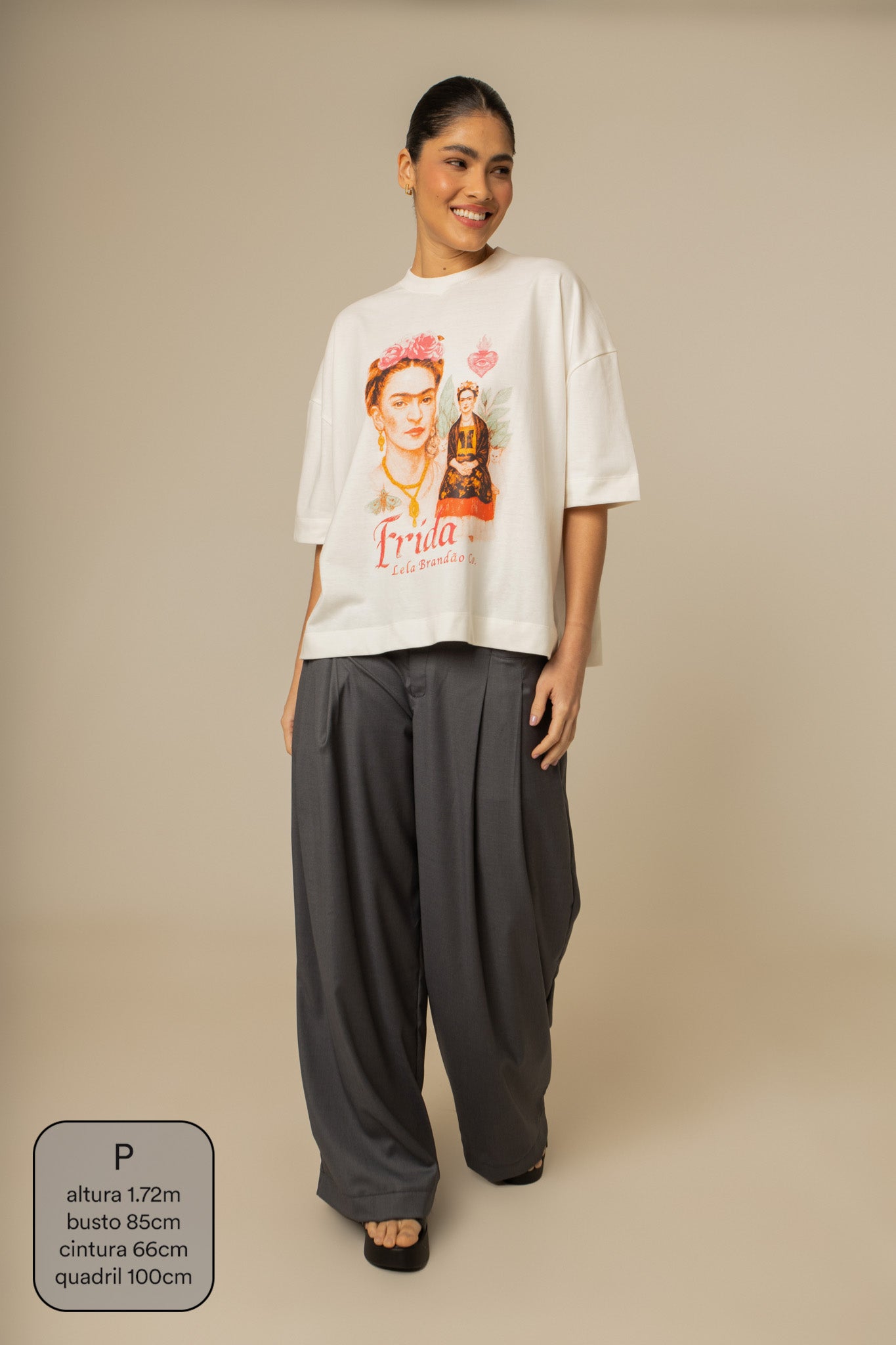 camisetão frida collab frida & lela