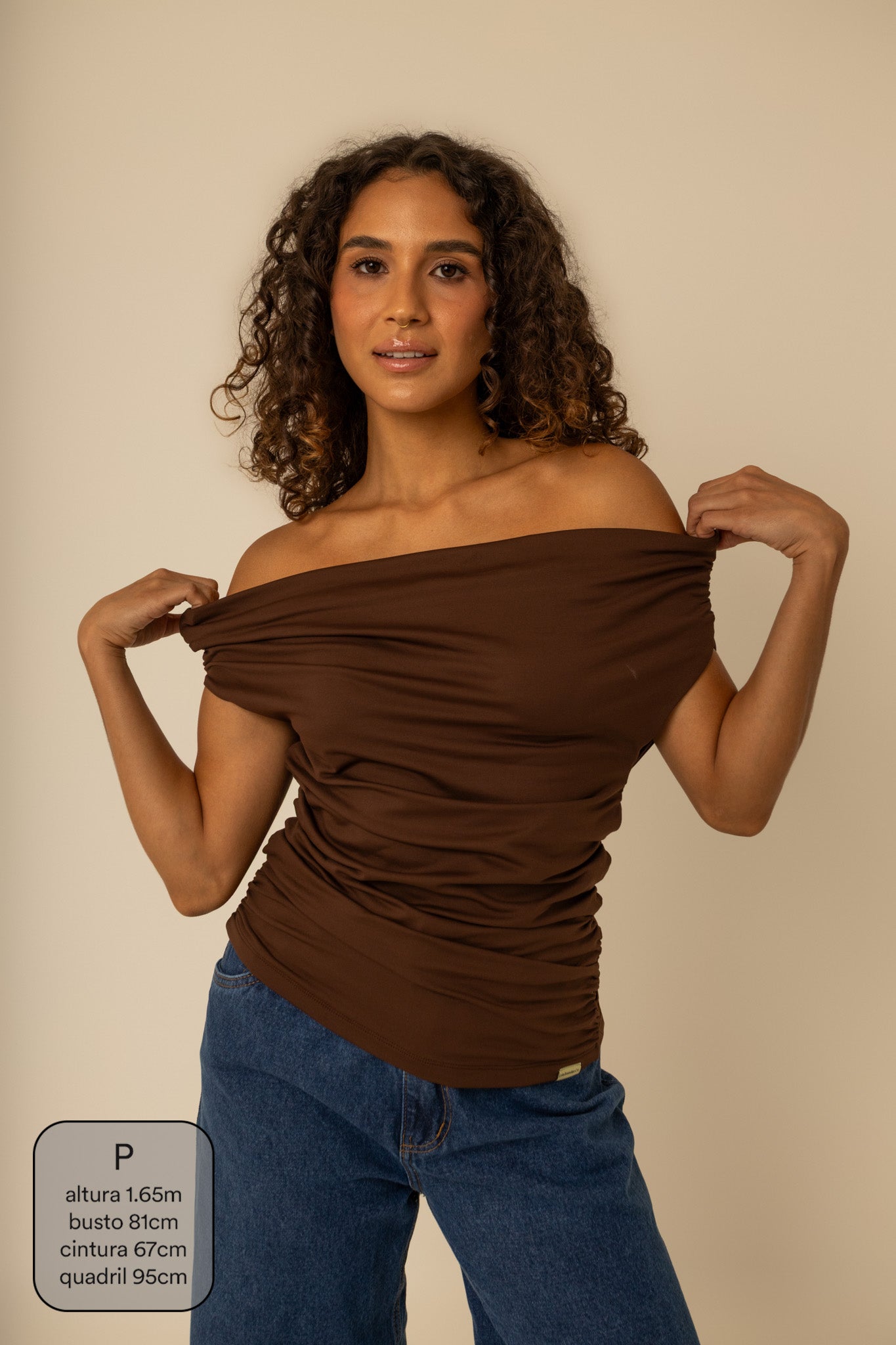 blusa ombro a ombro clássica