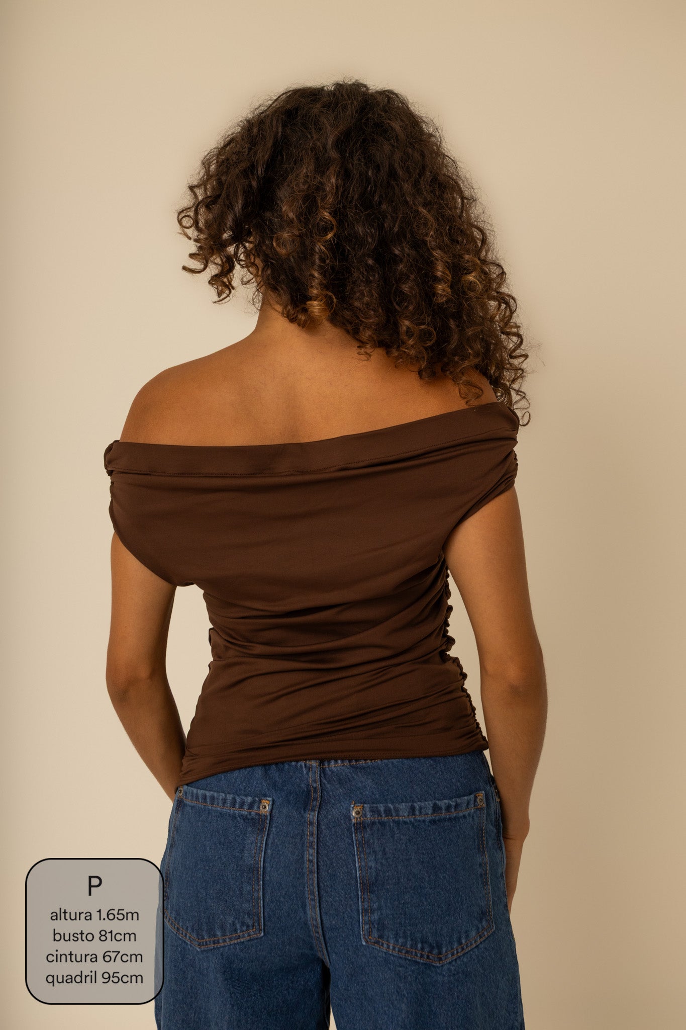 blusa ombro a ombro clássica