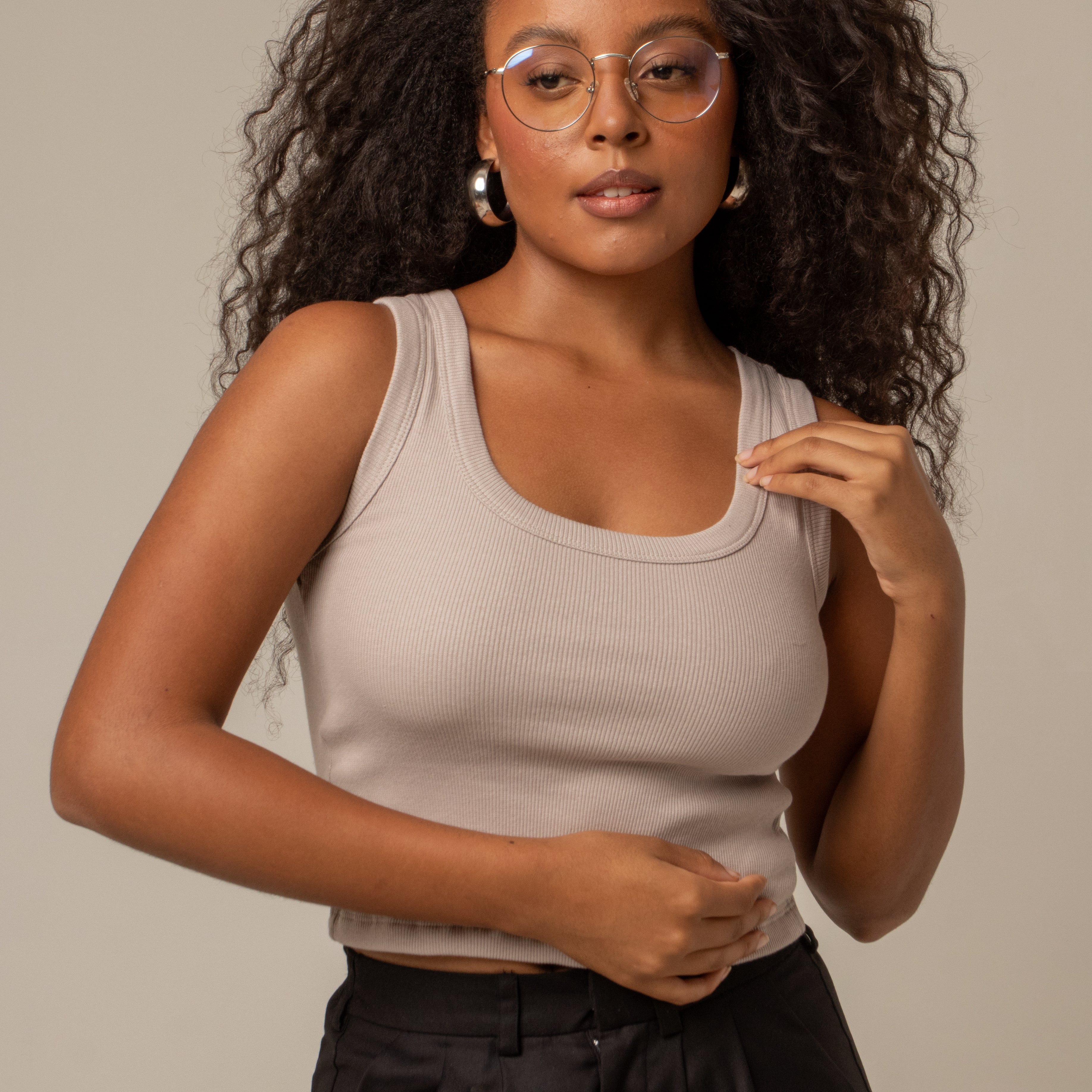 LELABRANDAO_lookbook.escr25-12049_85332641-f6c3-4e55-a49d-5d4b7ea69ee3.jpg
