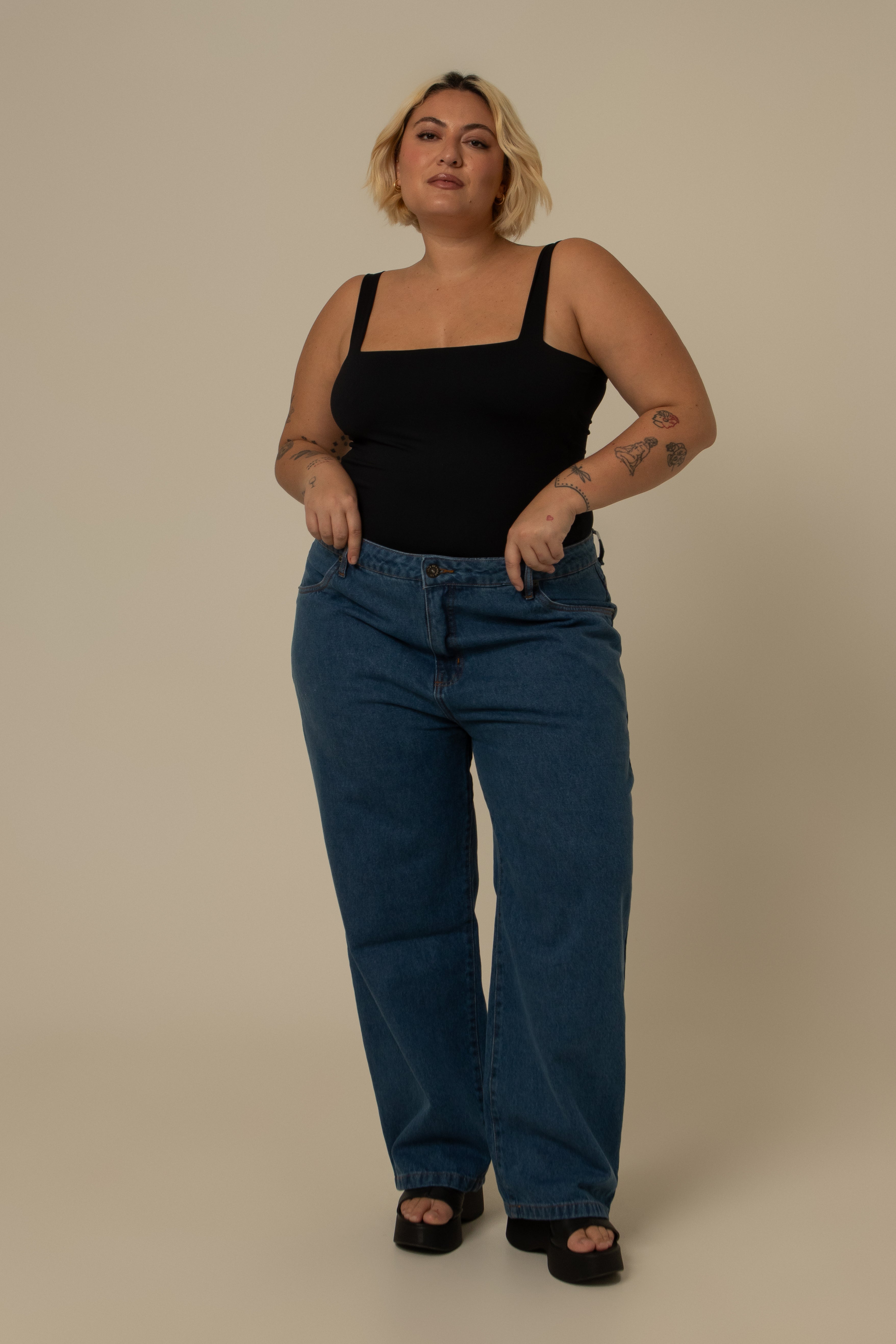 calça jeans ajustável mom denim blue 1.0