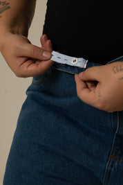 calça jeans ajustável mom denim blue 1.0