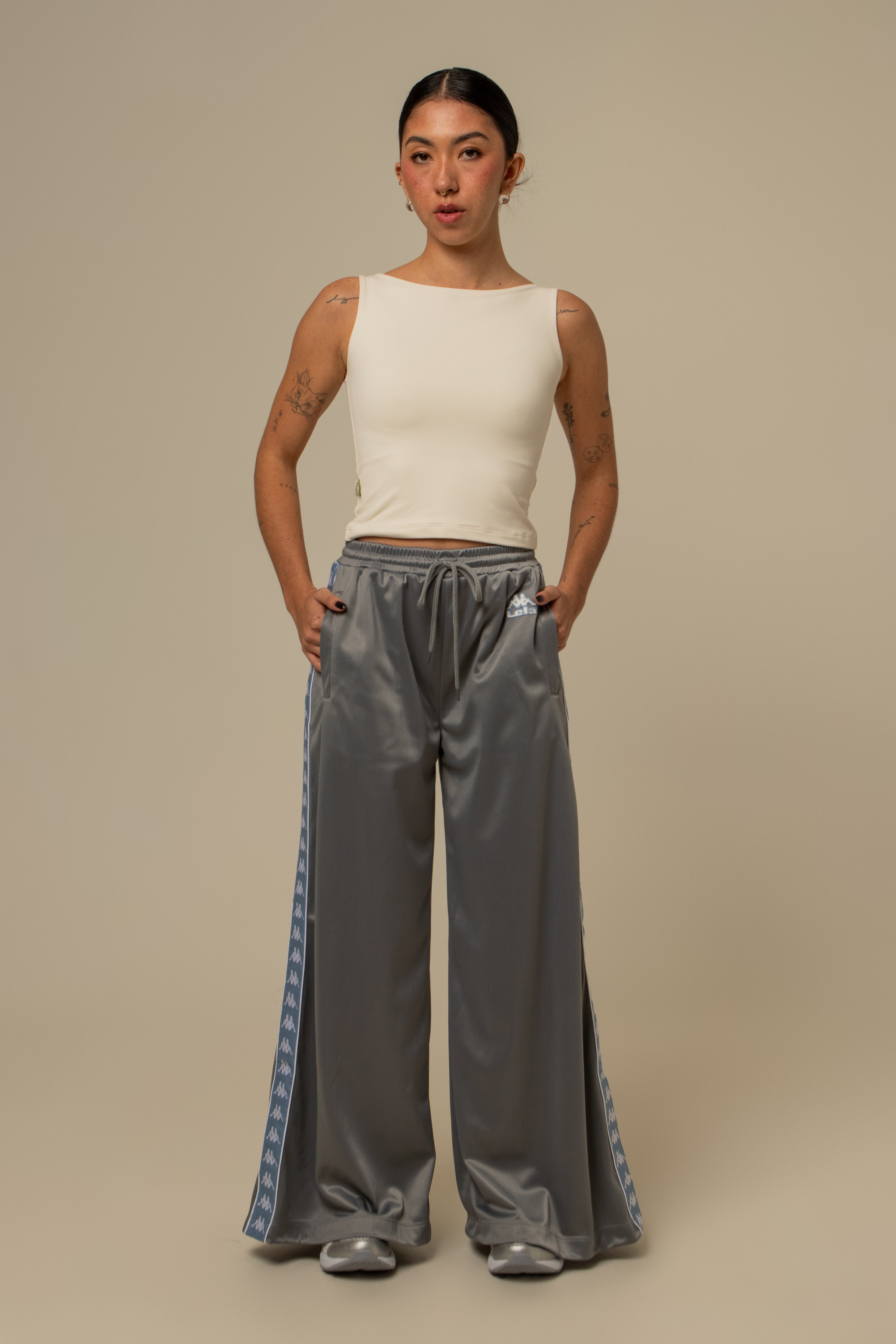 calça tracksuit wide lela & kappa