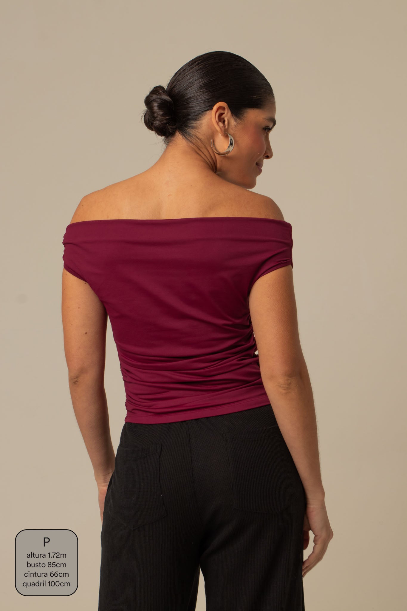 blusa ombro a ombro clássica