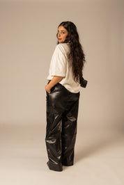 calça de couro falso brava