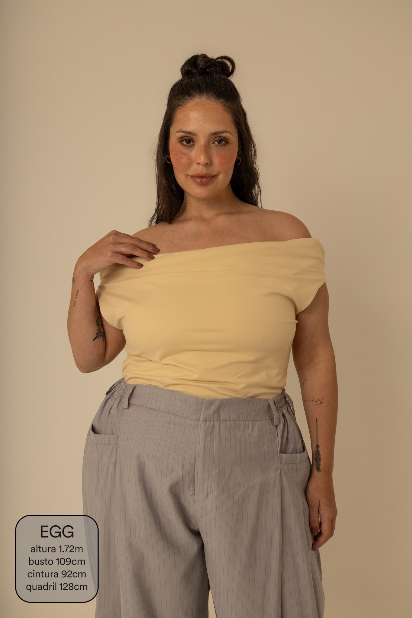 blusa ombro a ombro clássica