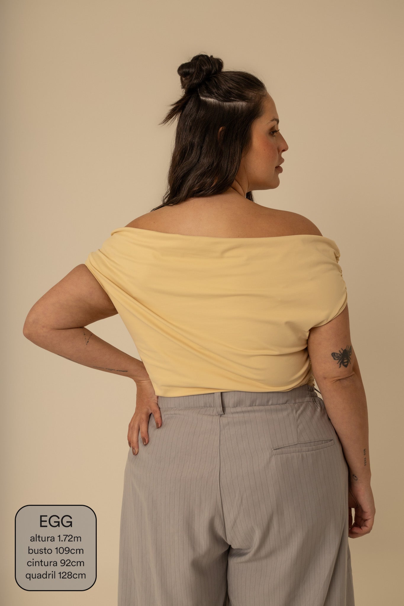 blusa ombro a ombro clássica