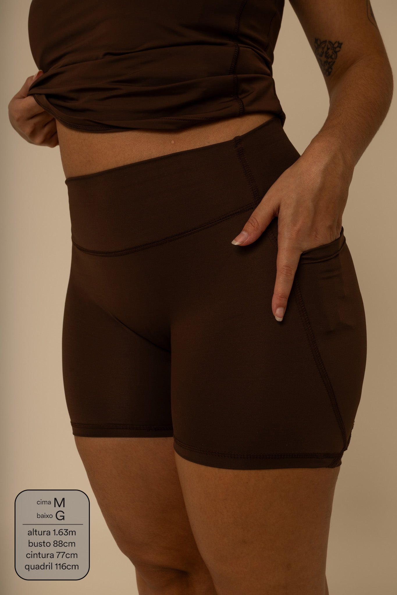 shorts biker gym babe