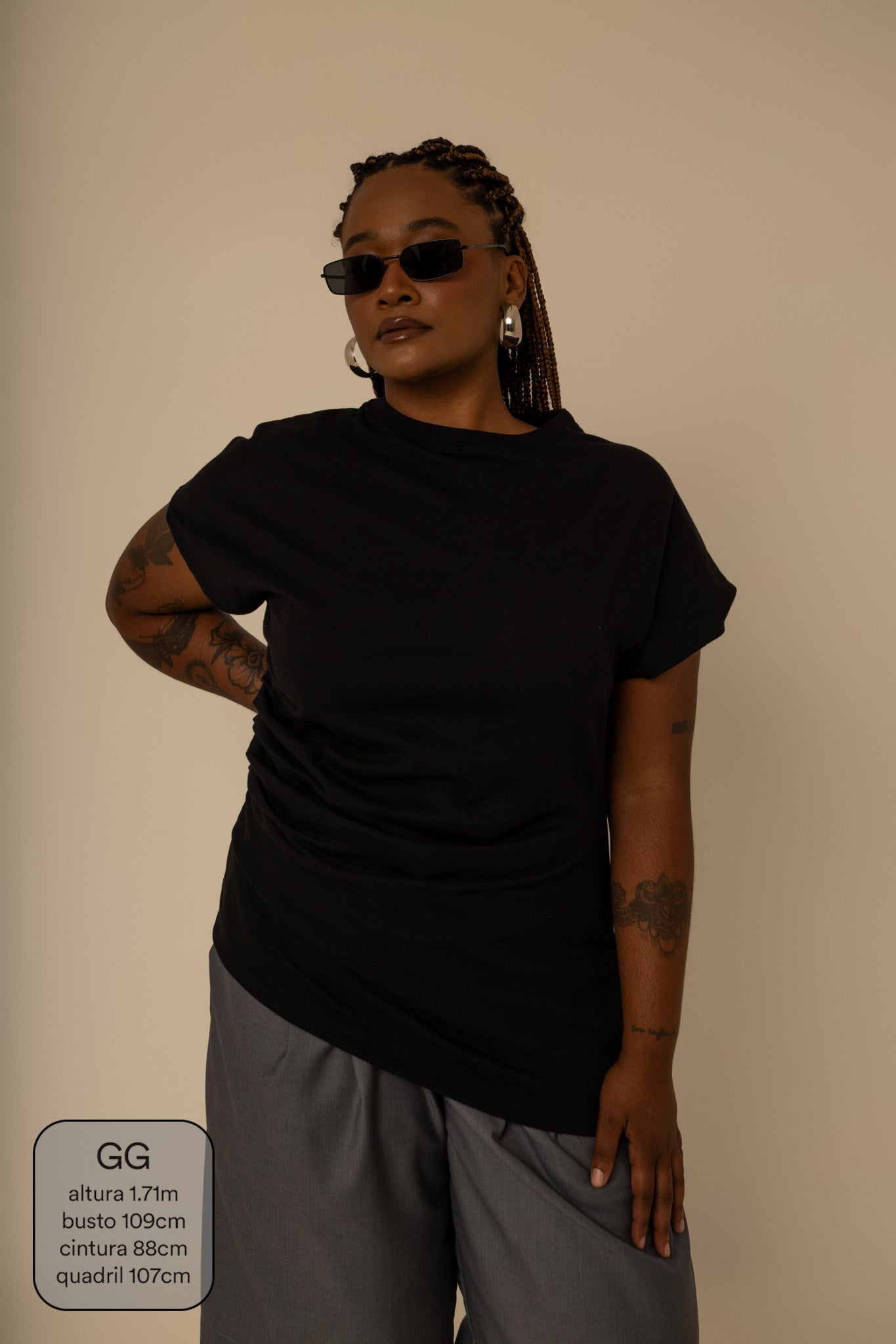 blusa assimétrica manguinha chefa