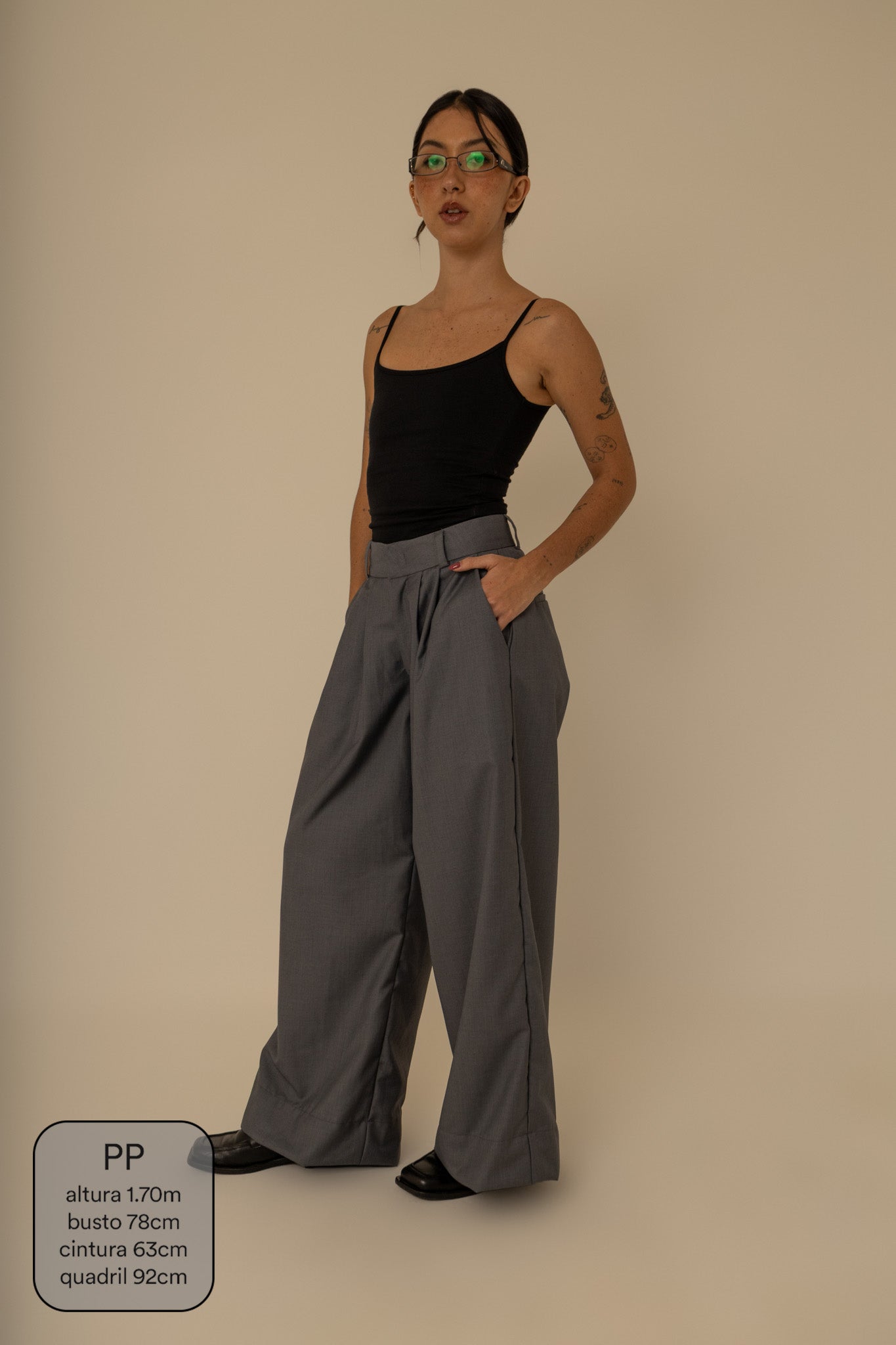 calça alfaiataria ajustável chefa