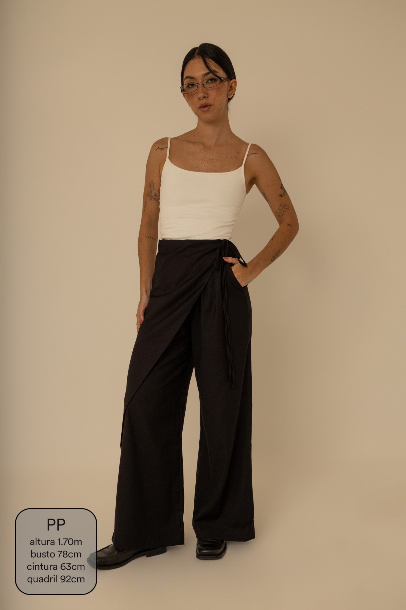 calça-saia de alfaiataria chefa