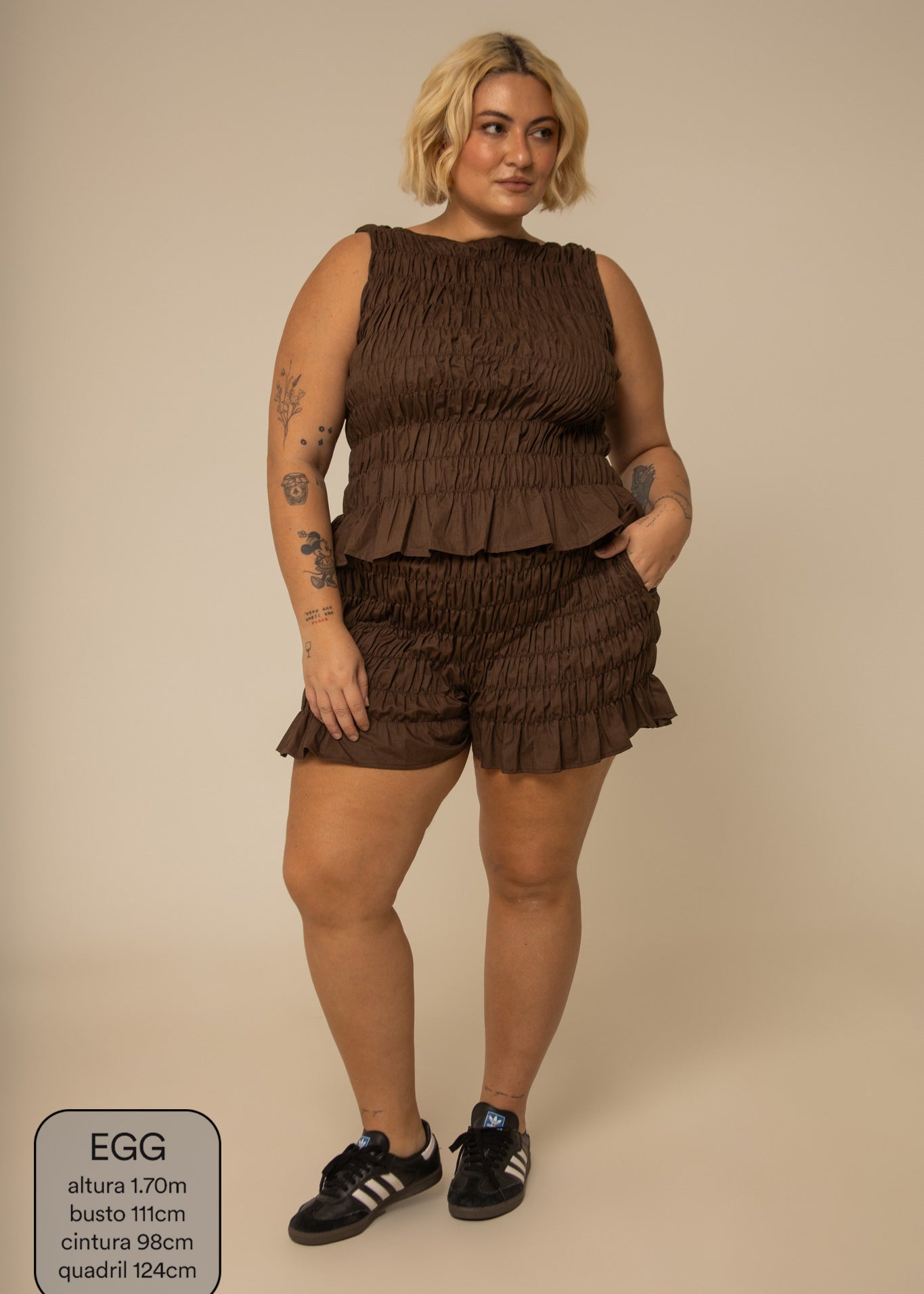 short rancho lastex com bolsos