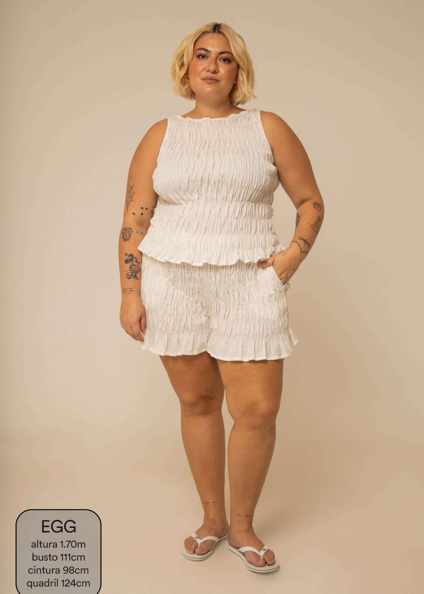 short rancho lastex com bolsos