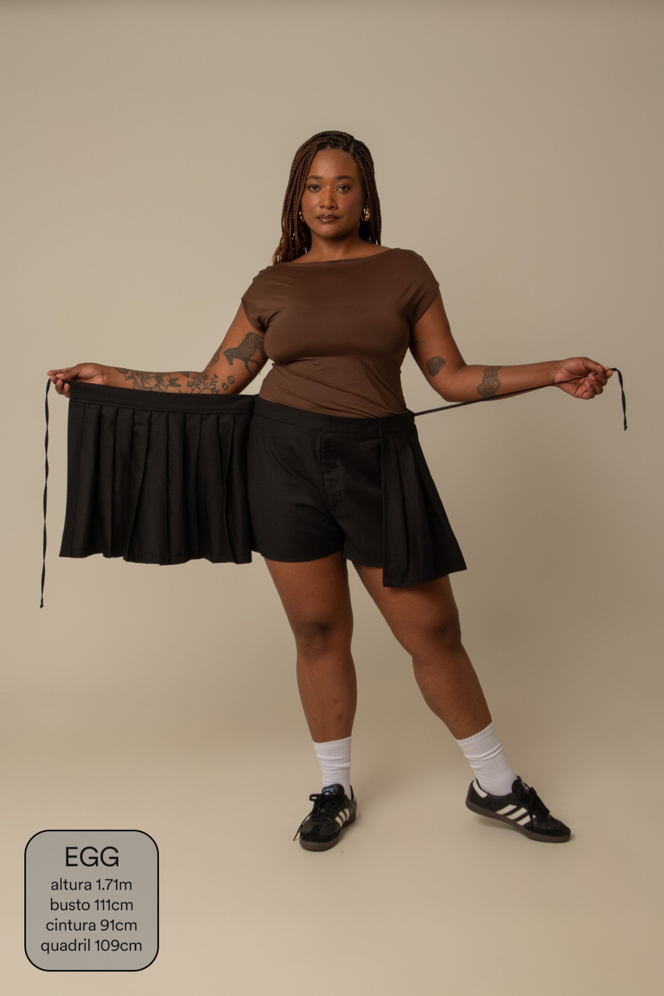 mini saia shorts plissada chefa