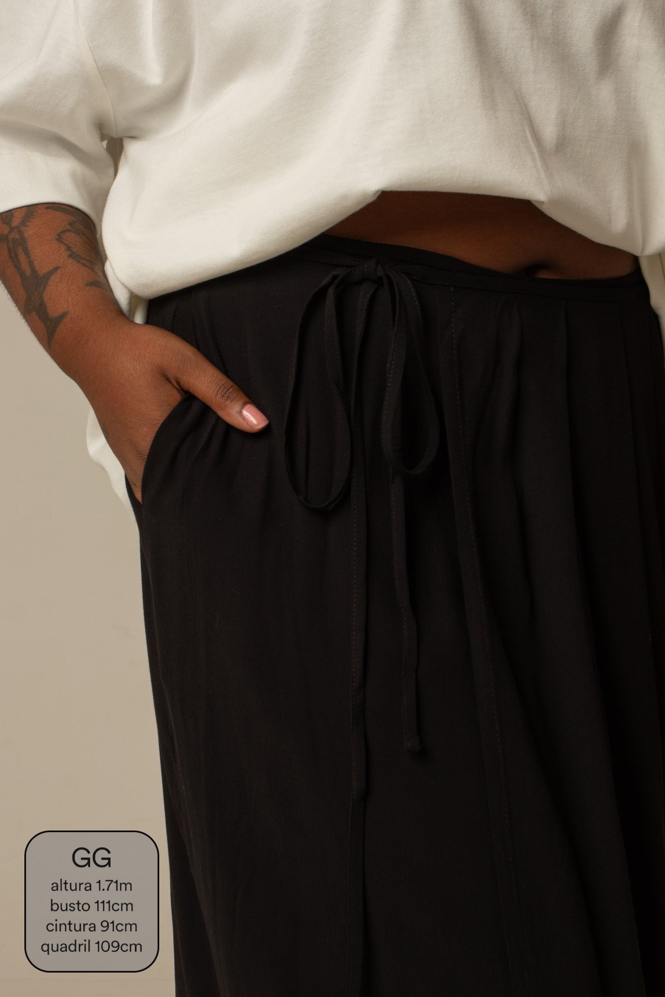 saia midi envelope com bolsos