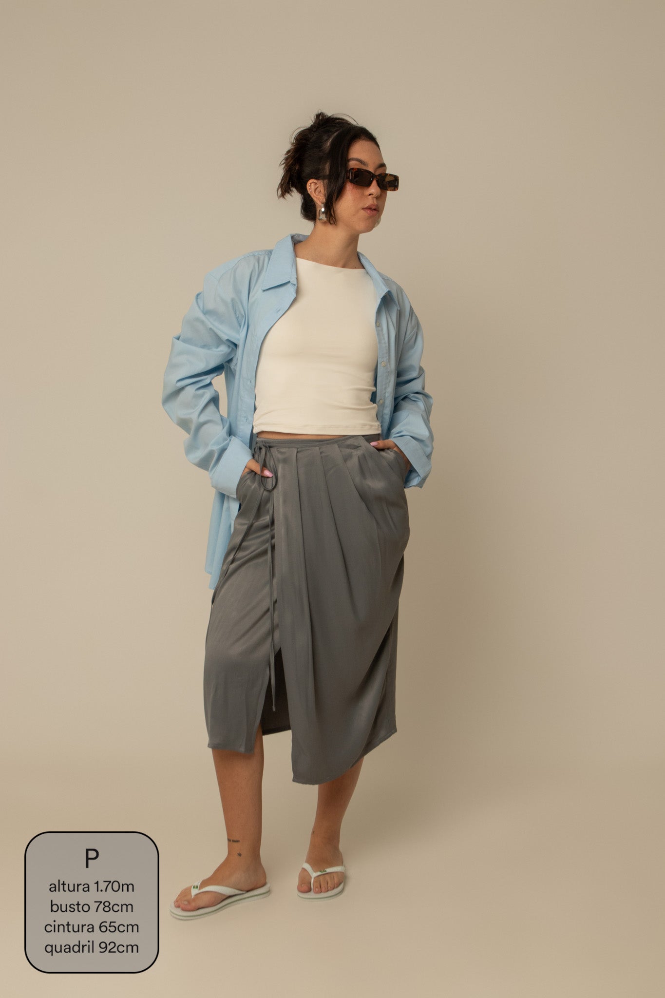 saia midi envelope com bolsos