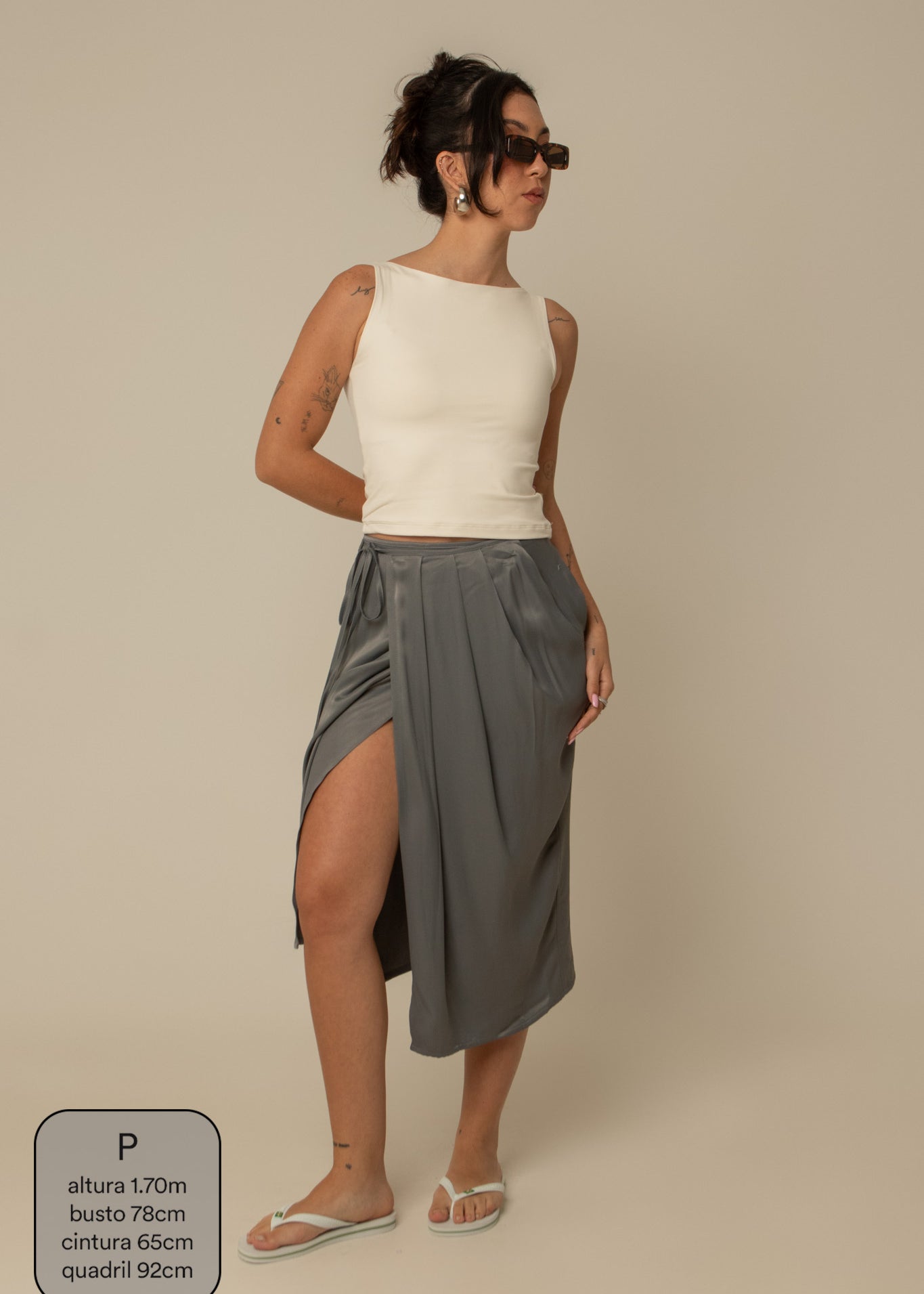 saia midi envelope com bolsos