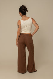 calça jeans ajustável wide mocha