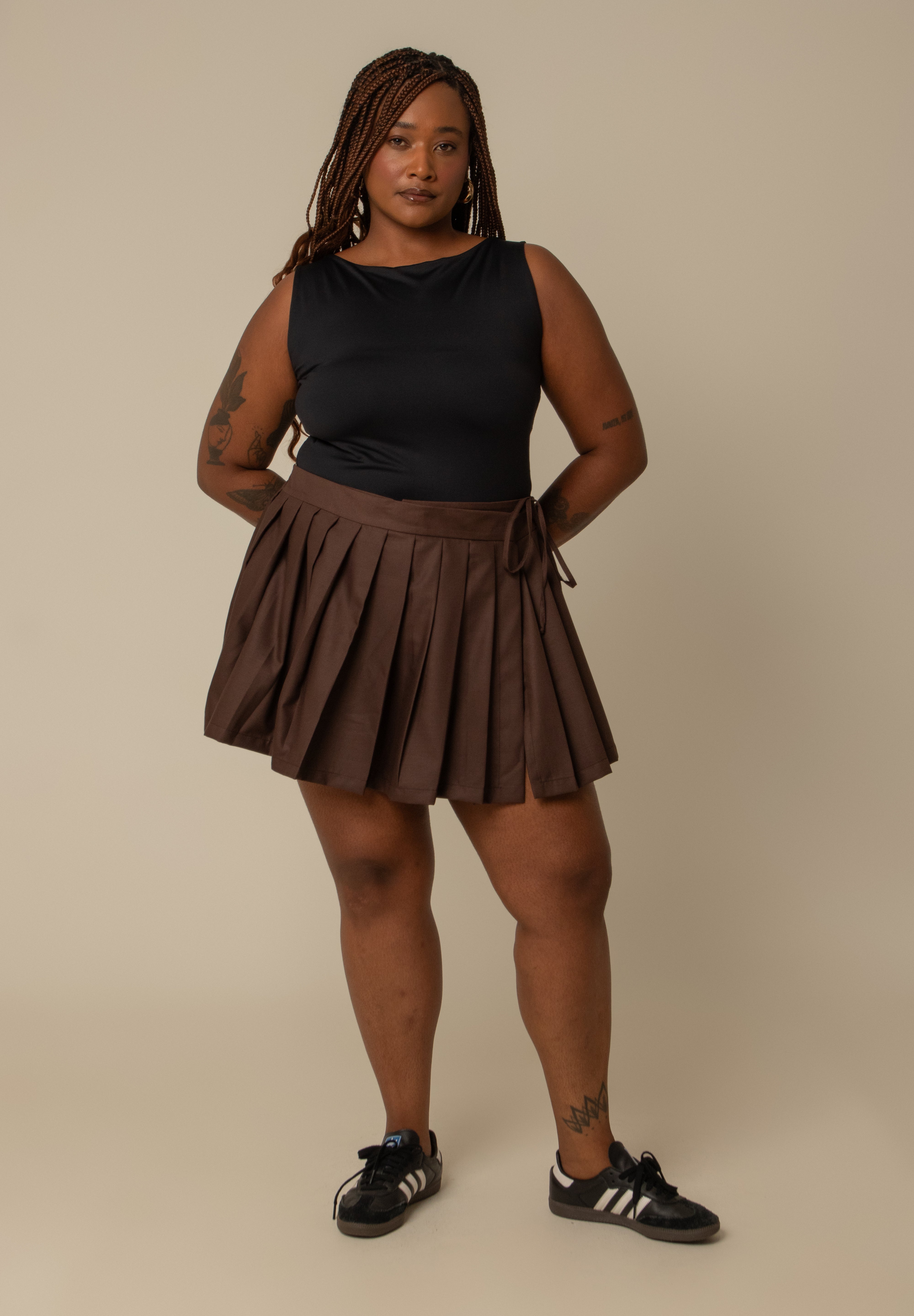 mini saia shorts plissada chefa