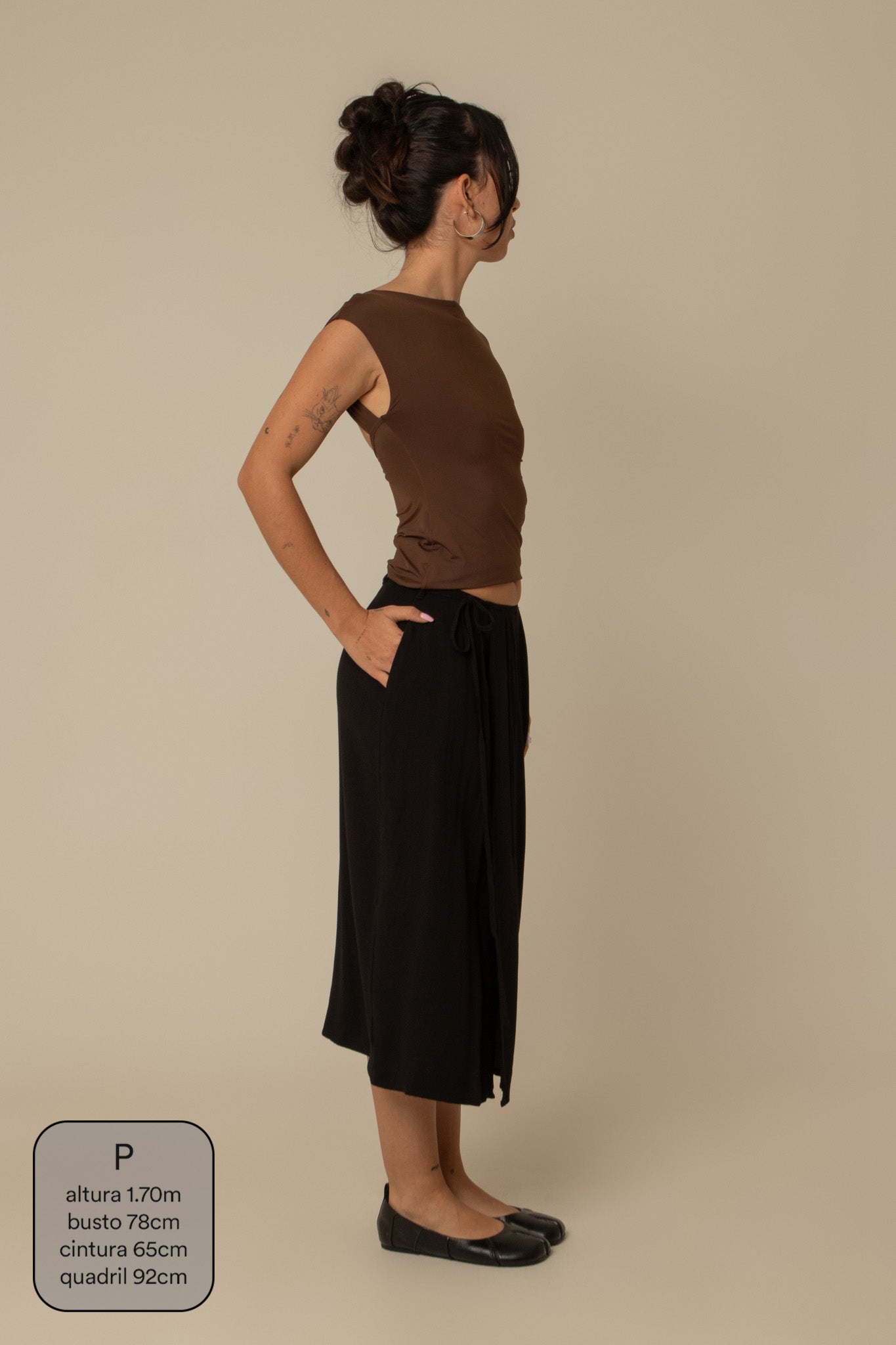 saia midi envelope com bolsos
