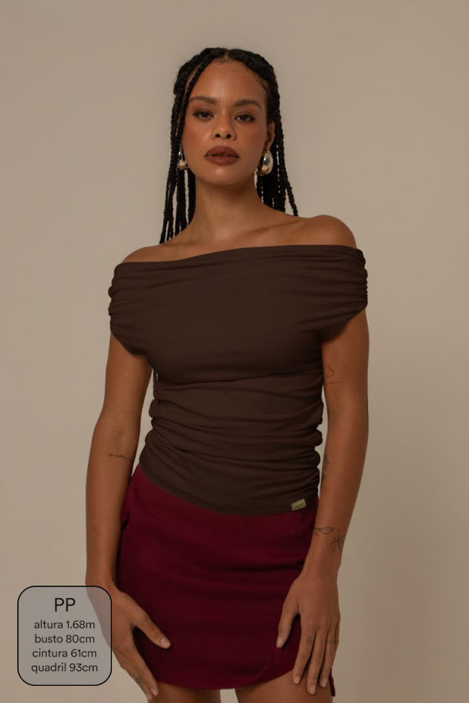 blusa ombro a ombro clássica