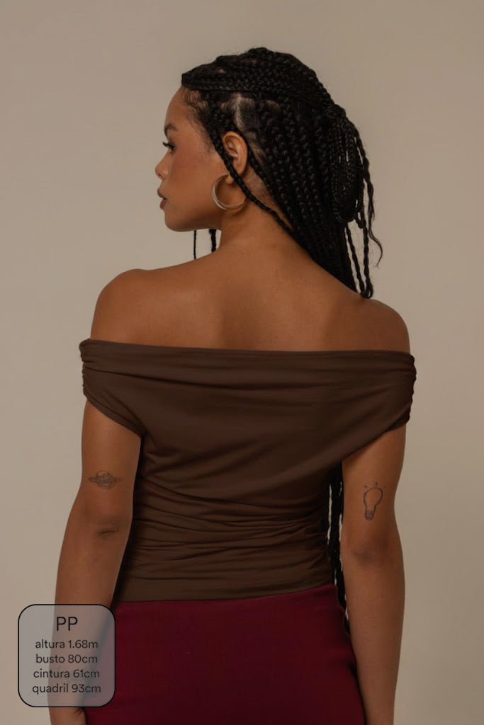 blusa ombro a ombro clássica